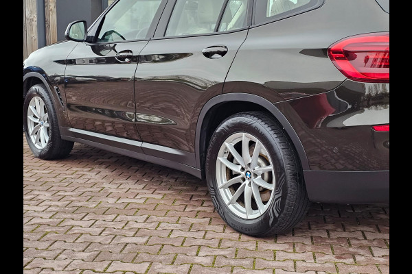 BMW X3 xDrive20i High Executive | Automaat | Pano | Leder | Elek. klep | Camera | LED | Stoelverwarming | Navi |