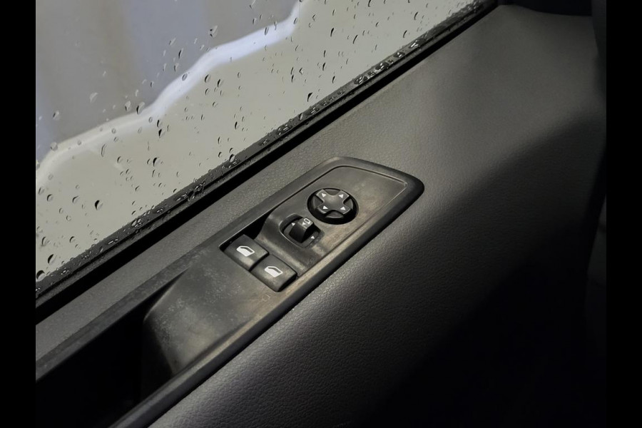 Opel Vivaro 2.0CDTI 150pk L3/H1 Trekhaak Euro 6!