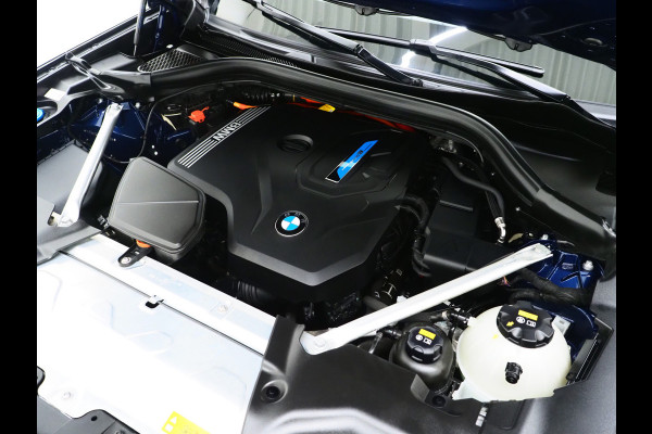 BMW X3 xDrive30e LCI High Executive | Leder | Sportstoelen | 360 | Virtual | Sfeerverlichting | DAB | Carplay