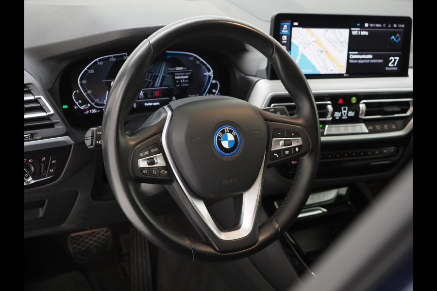 BMW X3 xDrive30e LCI High Executive | Leder | Sportstoelen | 360 | Virtual | Sfeerverlichting | DAB | Carplay