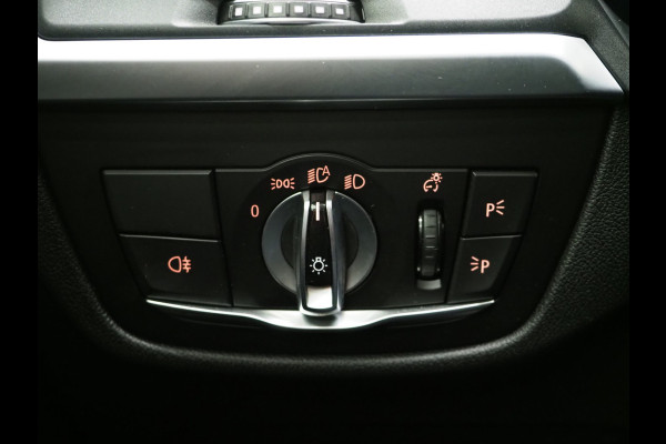 BMW X3 xDrive30e LCI High Executive | Leder | Sportstoelen | 360 | Virtual | Sfeerverlichting | DAB | Carplay