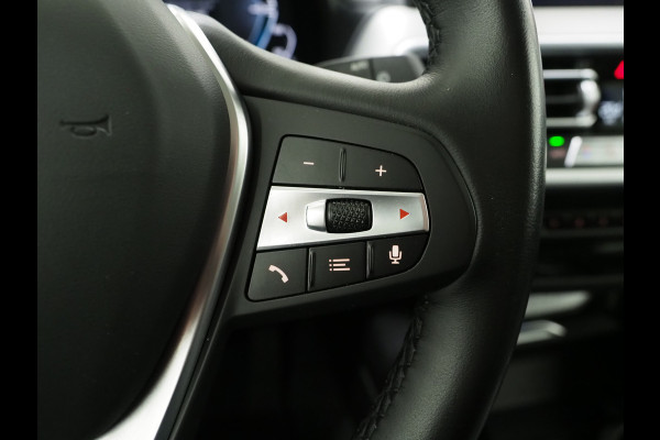 BMW X3 xDrive30e LCI High Executive | Leder | Sportstoelen | 360 | Virtual | Sfeerverlichting | DAB | Carplay