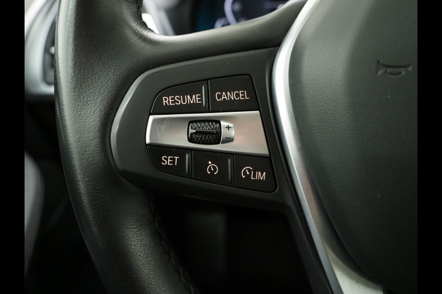 BMW X3 xDrive30e LCI High Executive | Leder | Sportstoelen | 360 | Virtual | Sfeerverlichting | DAB | Carplay