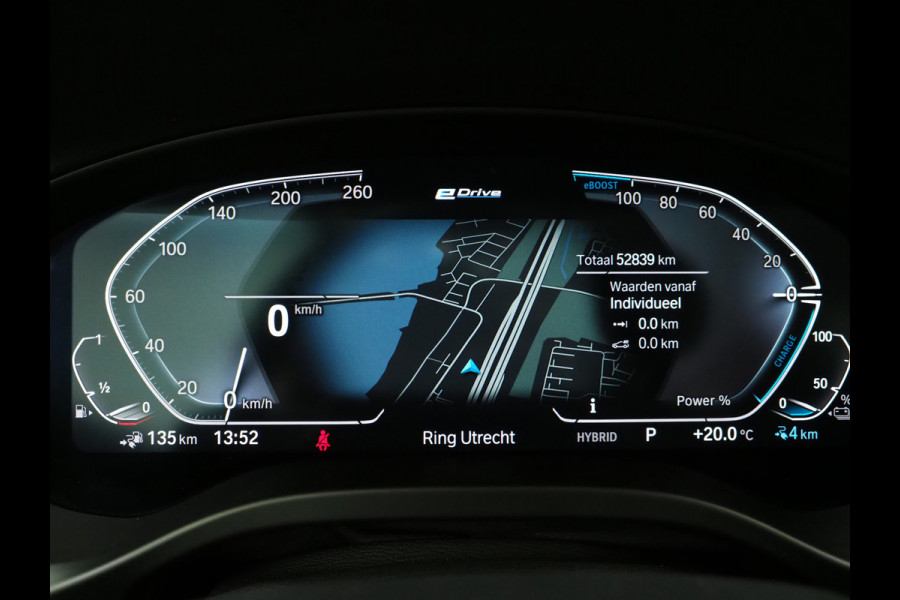 BMW X3 xDrive30e LCI High Executive | Leder | Sportstoelen | 360 | Virtual | Sfeerverlichting | DAB | Carplay