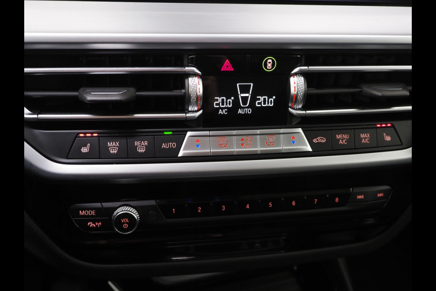 BMW X3 xDrive30e LCI High Executive | Leder | Sportstoelen | 360 | Virtual | Sfeerverlichting | DAB | Carplay