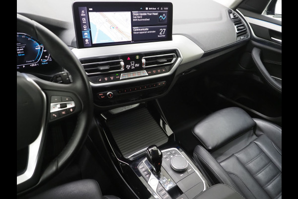 BMW X3 xDrive30e LCI High Executive | Leder | Sportstoelen | 360 | Virtual | Sfeerverlichting | DAB | Carplay