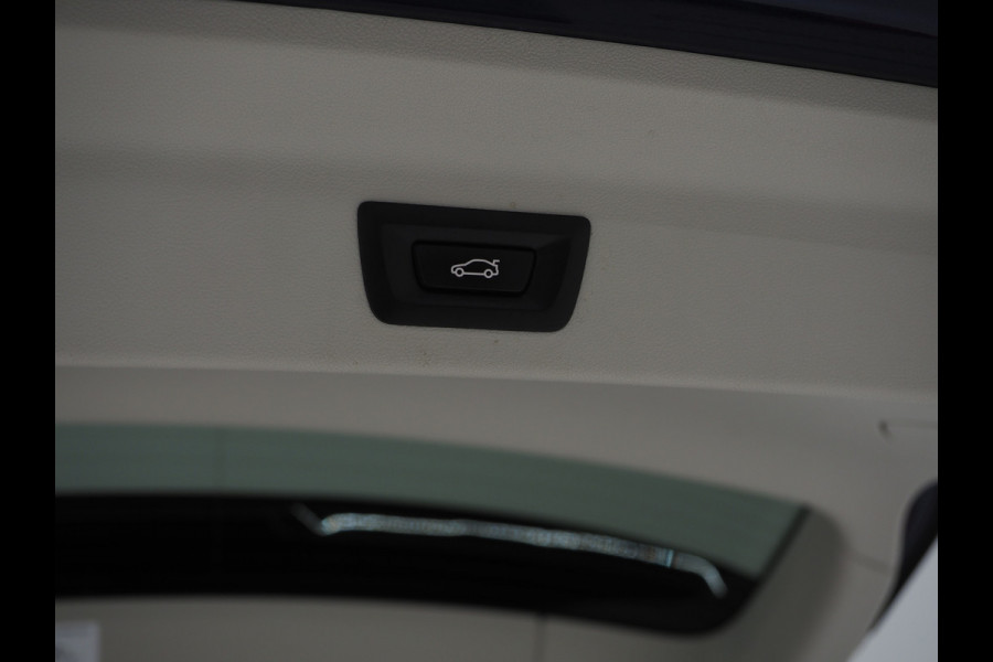 BMW X3 xDrive30e LCI High Executive | Leder | Sportstoelen | 360 | Virtual | Sfeerverlichting | DAB | Carplay