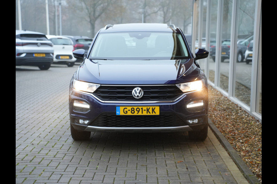 Volkswagen T-Roc 1.5 TSI Style Business | Panodak | Navigatie | Climate Control | Android/Apple Carplay