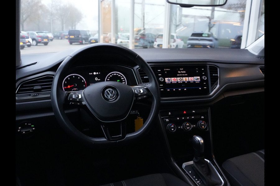 Volkswagen T-Roc 1.5 TSI Style Business | Panodak | Navigatie | Climate Control | Android/Apple Carplay