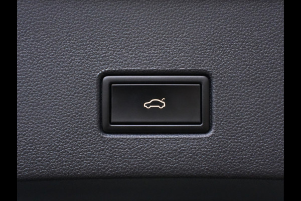 Volkswagen T-Roc 1.5 TSI Style Business | Panodak | Navigatie | Climate Control | Android/Apple Carplay