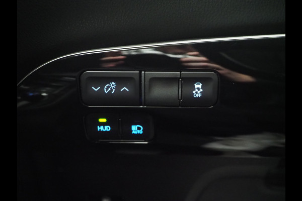 Toyota Prius 1.8 VVT-I Hybrid Lounge | Head Up | Camera | Keyless | JBL | Adaptive Cruise | BLIS | Carplay
