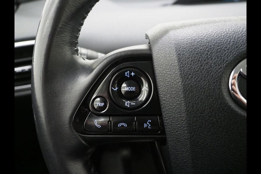 Toyota Prius 1.8 VVT-I Hybrid Lounge | Head Up | Camera | Keyless | JBL | Adaptive Cruise | BLIS | Carplay