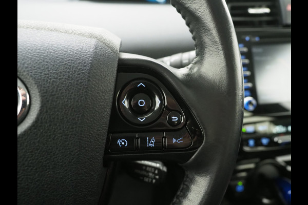 Toyota Prius 1.8 VVT-I Hybrid Lounge | Head Up | Camera | Keyless | JBL | Adaptive Cruise | BLIS | Carplay