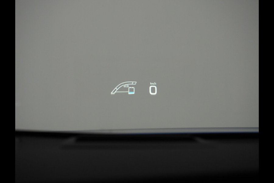 Toyota Prius 1.8 VVT-I Hybrid Lounge | Head Up | Camera | Keyless | JBL | Adaptive Cruise | BLIS | Carplay