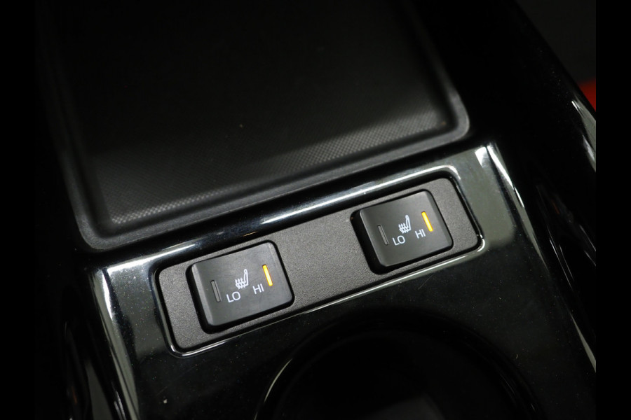 Toyota Prius 1.8 VVT-I Hybrid Lounge | Head Up | Camera | Keyless | JBL | Adaptive Cruise | BLIS | Carplay