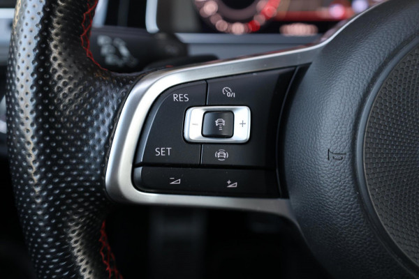 Volkswagen Golf 2.0 TSI GTI TCR 290+PK AKRAPOVIC/VIRTUAL/PANO/ALCANTARA+S.VERWARMING/LMV 19'/LINE/ACC/ECC/12 MND GARANTIE!