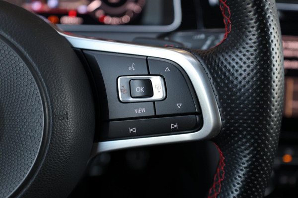 Volkswagen Golf 2.0 TSI GTI TCR 290+PK AKRAPOVIC/VIRTUAL/PANO/ALCANTARA+S.VERWARMING/LMV 19'/LINE/ACC/ECC/12 MND GARANTIE!