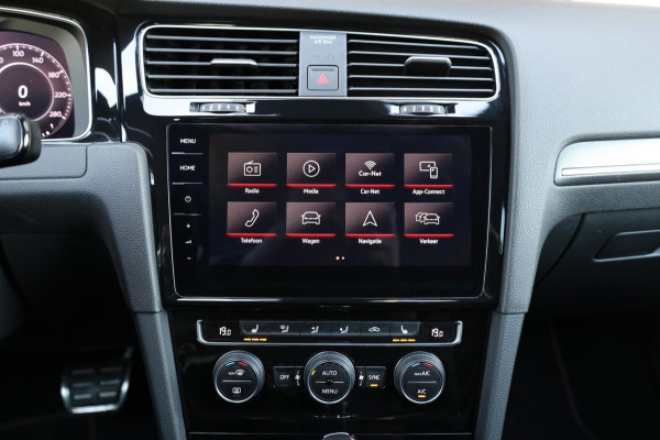 Volkswagen Golf 2.0 TSI GTI TCR 290+PK AKRAPOVIC/VIRTUAL/PANO/ALCANTARA+S.VERWARMING/LMV 19'/LINE/ACC/ECC/12 MND GARANTIE!