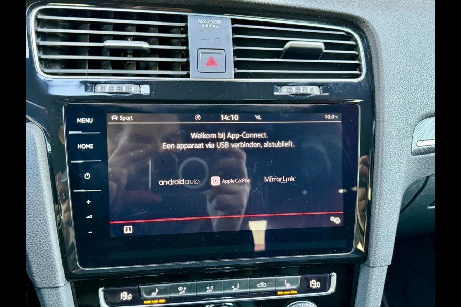 Volkswagen Golf 2.0 TSI GTI TCR 290+PK AKRAPOVIC/VIRTUAL/PANO/ALCANTARA+S.VERWARMING/LMV 19'/LINE/ACC/ECC/12 MND GARANTIE!