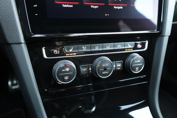 Volkswagen Golf 2.0 TSI GTI TCR 290+PK AKRAPOVIC/VIRTUAL/PANO/ALCANTARA+S.VERWARMING/LMV 19'/LINE/ACC/ECC/12 MND GARANTIE!