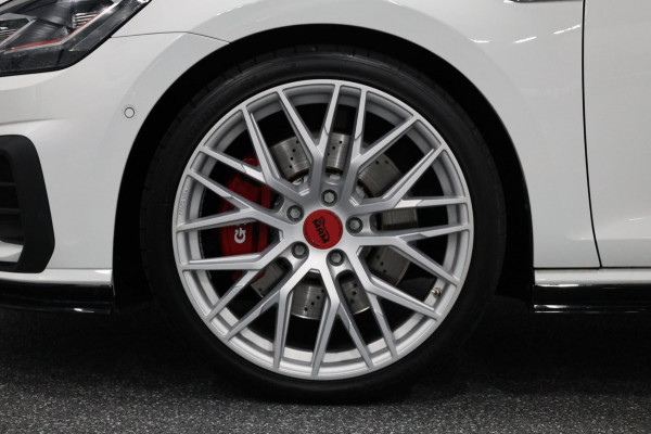 Volkswagen Golf 2.0 TSI GTI TCR 290+PK AKRAPOVIC/VIRTUAL/PANO/ALCANTARA+S.VERWARMING/LMV 19'/LINE/ACC/ECC/12 MND GARANTIE!