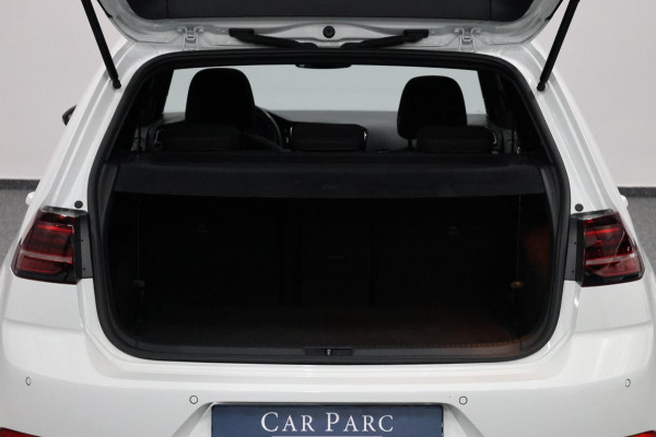 Volkswagen Golf 2.0 TSI GTI TCR 290+PK AKRAPOVIC/VIRTUAL/PANO/ALCANTARA+S.VERWARMING/LMV 19'/LINE/ACC/ECC/12 MND GARANTIE!