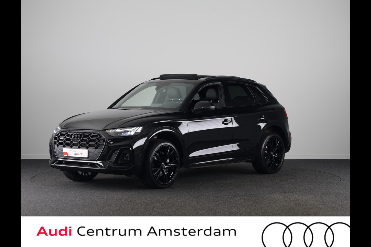 Audi Q5 50 TFSI e S edition Competition 299 pk S-tronic | Verlengde garantie | Navigatie | Panoramadak | Parkeersensoren (Park assist) | Rondomzicht camera | Luchtvering |