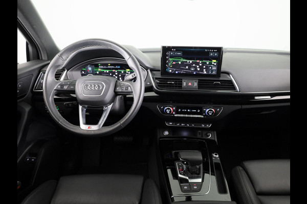 Audi Q5 50 TFSI e S edition Competition 299 pk S-tronic | Verlengde garantie | Navigatie | Panoramadak | Parkeersensoren (Park assist) | Rondomzicht camera | Luchtvering |