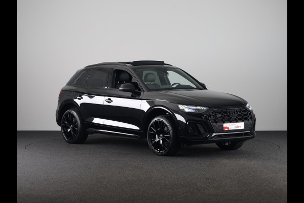 Audi Q5 50 TFSI e S edition Competition 299 pk S-tronic | Verlengde garantie | Navigatie | Panoramadak | Parkeersensoren (Park assist) | Rondomzicht camera | Luchtvering |