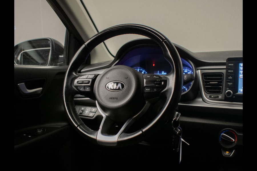 Kia Rio 1.0 TGDI ComfortPlusLine Navigator Sport (NAVI,CRUISE,CAMERA,LED,DAB,ELEKTRISCH PAKKET,SPORTSTOELEN,LM VELGEN,NETTE STAAT)