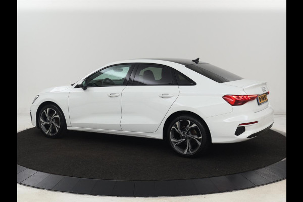 Audi A3 30 TFSI Advanced Edition | Sportstoelen | Carplay | Camera | Navigatie | Full LED | Virtual Cockpit | Climate control | 18'' | Getint glas | Cruise control | Parkeerhulp | Bluetooth | Audi Sound