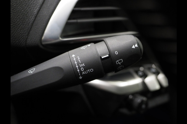 Peugeot 5008 1.2 PureTech 7P. | 360 | Stoelverwarming | PDC | Cruise | Climate | Carplay
