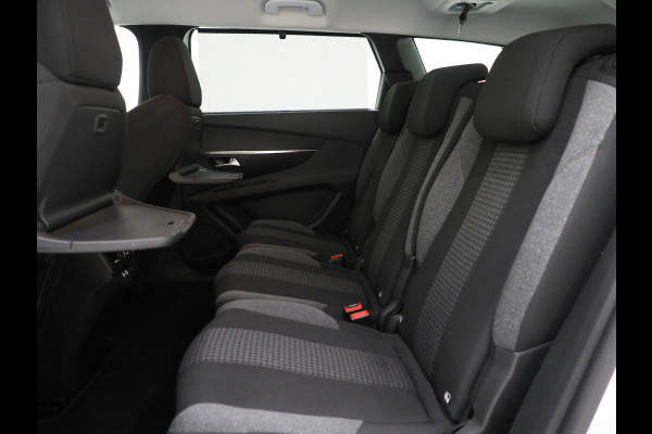 Peugeot 5008 1.2 PureTech 7P. | 360 | Stoelverwarming | PDC | Cruise | Climate | Carplay