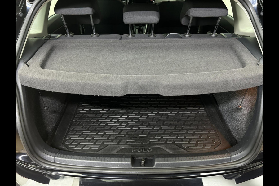 Volkswagen Polo Occasion 1.0 TSI Comfortline Business | Zwart | Tweedehands Volkswagen Polo | Airco | Cruisecontrol | Bluetooth