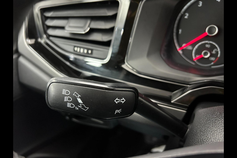 Volkswagen Polo Occasion 1.0 TSI Comfortline Business | Zwart | Tweedehands Volkswagen Polo | Airco | Cruisecontrol | Bluetooth