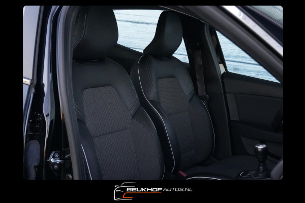 Renault Clio 1.0 TCe Intens Camera Half leer Carplay Navi