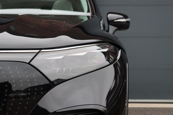 Mercedes-Benz EQS SUV 450 4MATIC AMG Line 118 kWh | Facelift | Hyperscreen | Achterasbesturing | Airmatic | Distronic+ | Massage | Burmester | Trekhaak | Verwarmd Stuurwiel | HUD | Stoelventilatie |