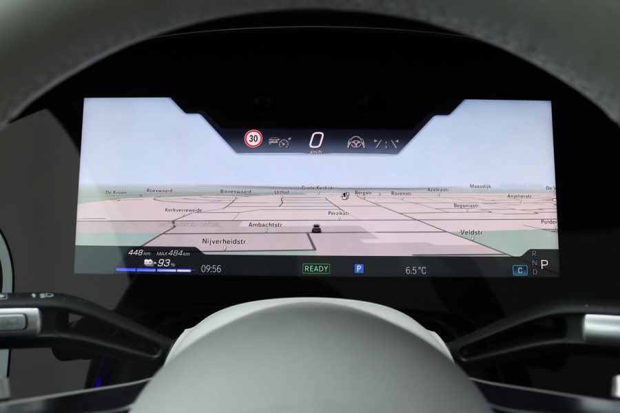 Mercedes-Benz EQS SUV 450 4MATIC AMG Line 118 kWh | Facelift | Hyperscreen | Achterasbesturing | Airmatic | Distronic+ | Massage | Burmester | Trekhaak | Verwarmd Stuurwiel | HUD | Stoelventilatie |