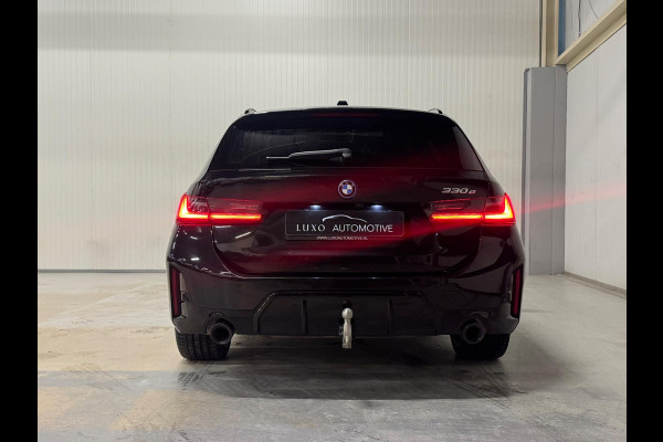 BMW 3 Serie Touring 330e | M-SPORT | PANO | HUD | TREKHAAK | CAMERA | SHADOW LINE