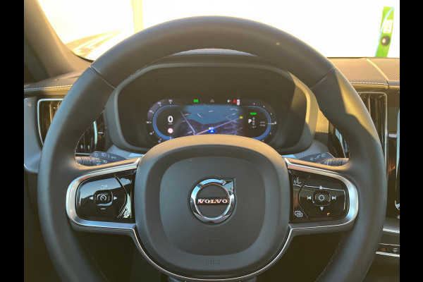 Volvo XC60 2.0 T8 Plug-in hybrid AWD Ultimate Dark | Adaptieve cruise | Panorama dak | Blis | Harman Kardon | Zwenkbare trekhaak |