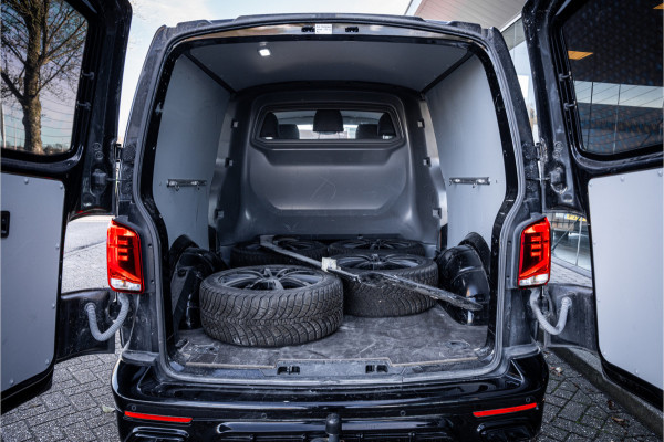 Volkswagen Transporter 2.0 TDI L2H1 30 DC Bulli 150pk Automaat ** Leder ** JB Edition **