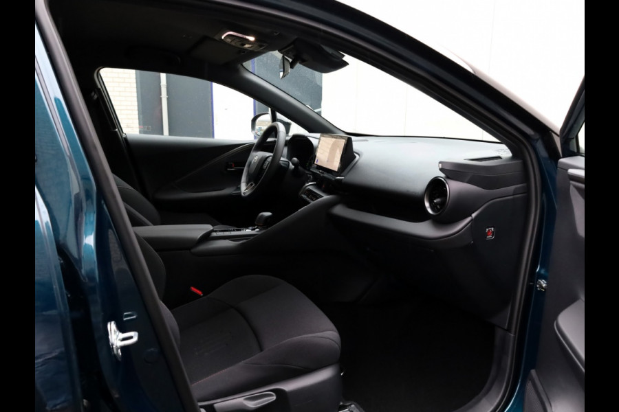 Toyota C-HR 2.0 PHEV 220 Dynamic | Nieuw! | Bi-Tone | Stoel/Stuurwielverwarm