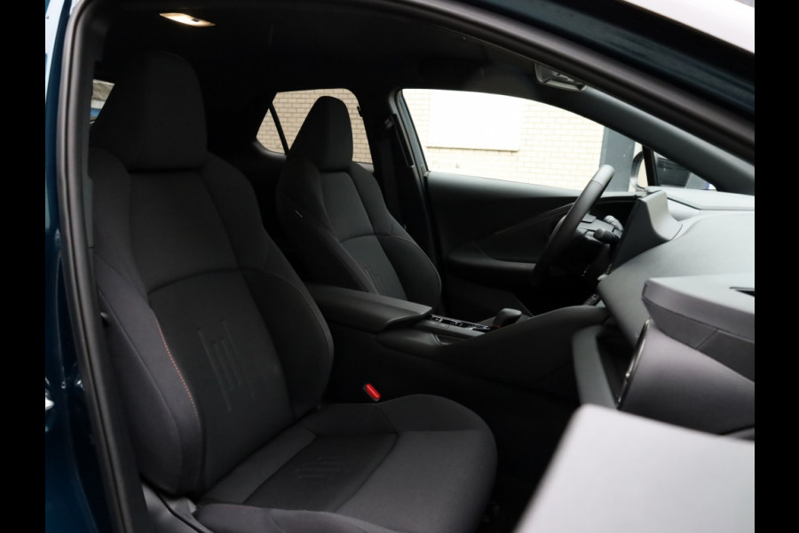 Toyota C-HR 2.0 PHEV 220 Dynamic | Nieuw! | Bi-Tone | Stoel/Stuurwielverwarm