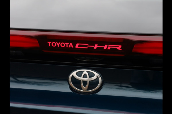 Toyota C-HR 2.0 PHEV 220 Dynamic | Nieuw! | Bi-Tone | Stoel/Stuurwielverwarm