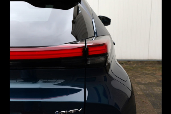 Toyota C-HR 2.0 PHEV 220 Dynamic | Nieuw! | Bi-Tone | Stoel/Stuurwielverwarm