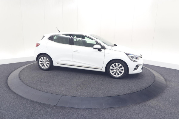 Renault Clio TCe 130 EDC Intens | Rondom Camera | Apple Carplay | Parkeersensoren | Climate Control