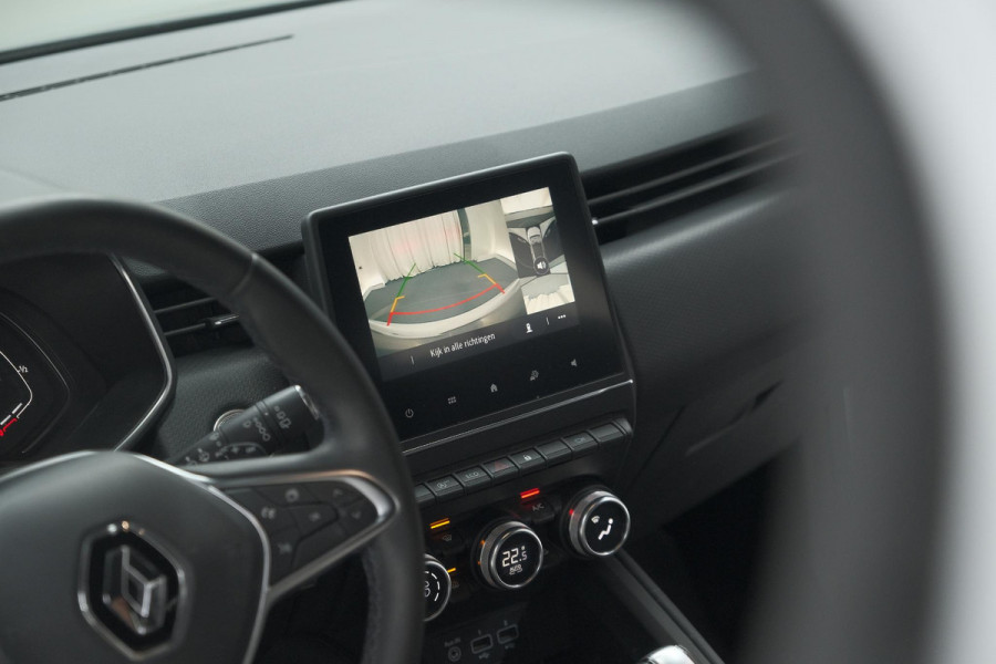 Renault Clio TCe 130 EDC Intens | Rondom Camera | Apple Carplay | Parkeersensoren | Climate Control