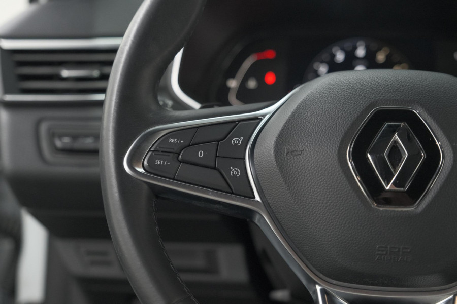 Renault Clio TCe 130 EDC Intens | Rondom Camera | Apple Carplay | Parkeersensoren | Climate Control