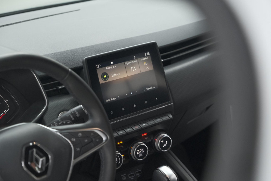 Renault Clio TCe 130 EDC Intens | Rondom Camera | Apple Carplay | Parkeersensoren | Climate Control