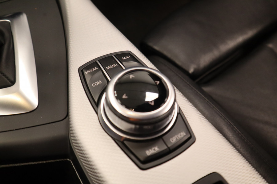 BMW 2 Serie Cabrio 220i High Executive H&K PDC